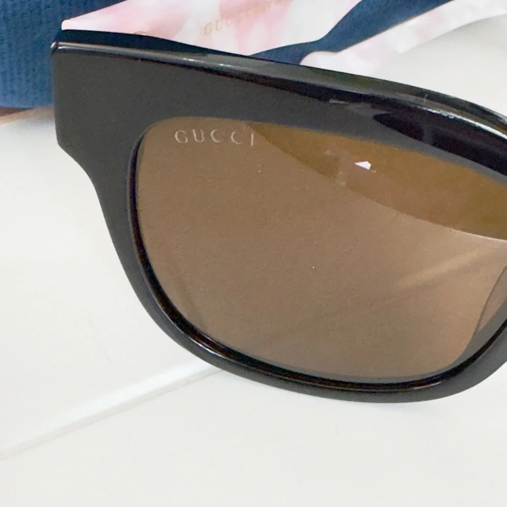 Pink/ Black Gucci Sunglasses - Picture 2 of 6